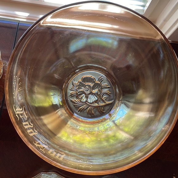 Jeannette Marigold luster carnival glass eggnog bowl, 5 cups and saucers - Picture 5 of 16